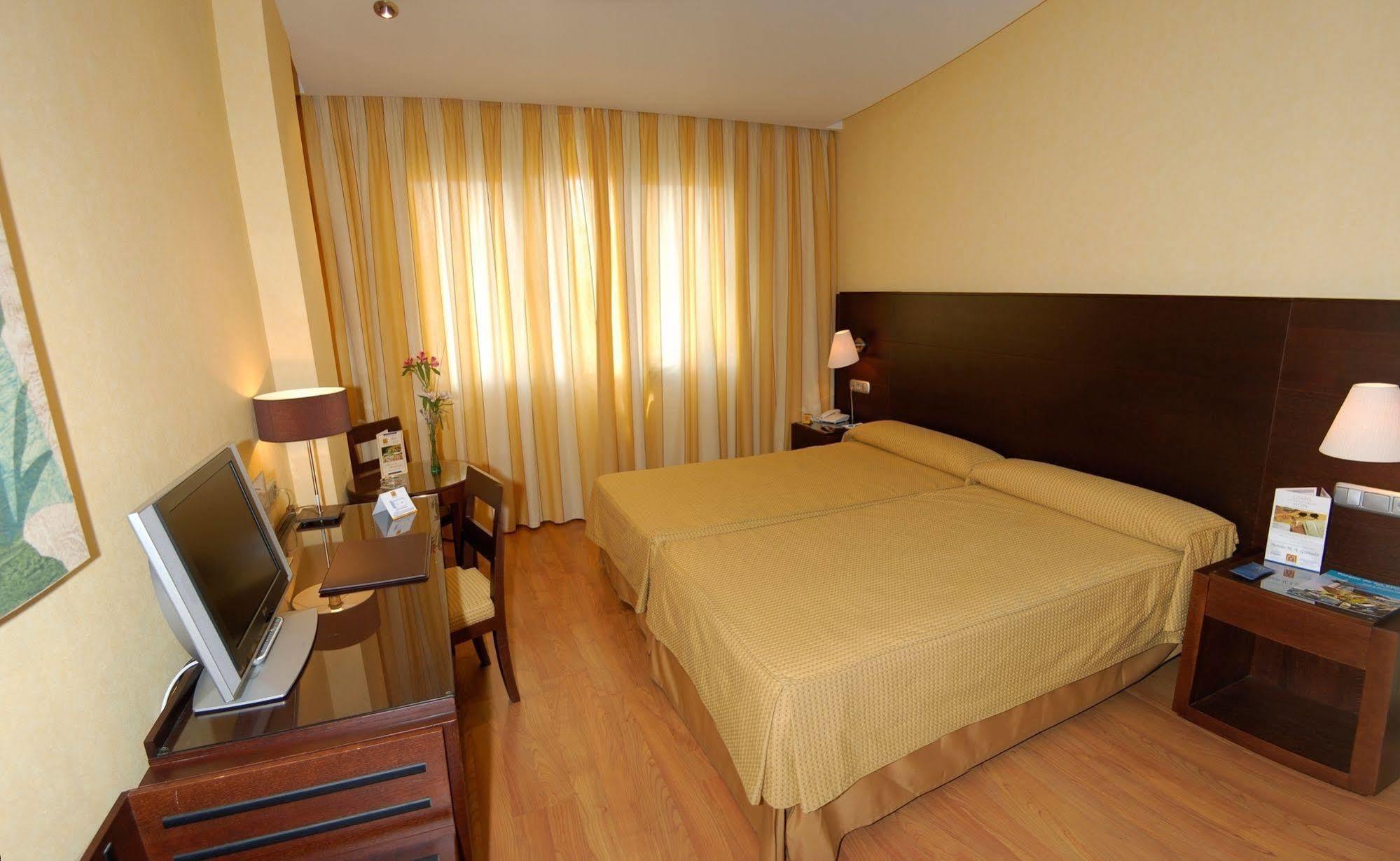 Occidental Granada